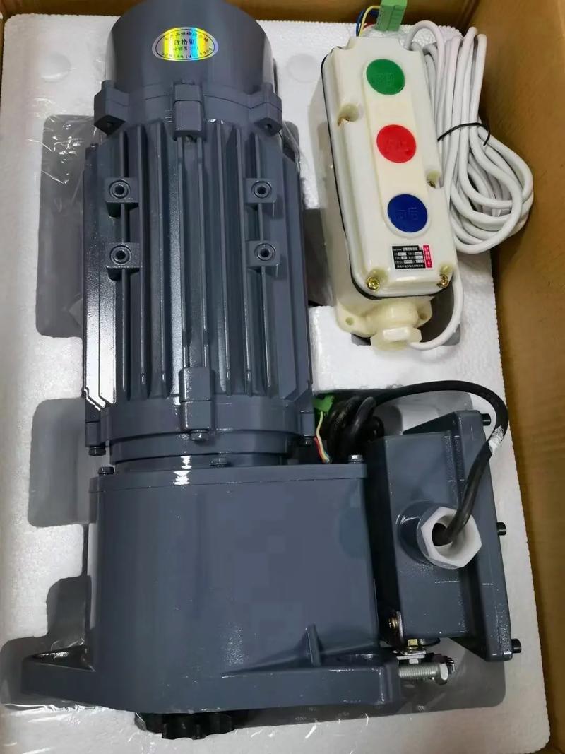 防爆電機驅(qū)動 工業(yè)卷簾門的核心選擇與認證保障